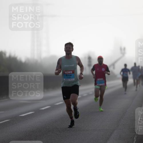 03.10.2026 - Köhlbrandbrückenlauf Michael Strokosch http://msf.ph/oto/10803811 03.10.2026 09:11:54 Position 3 2109 meine-sportfotos.de