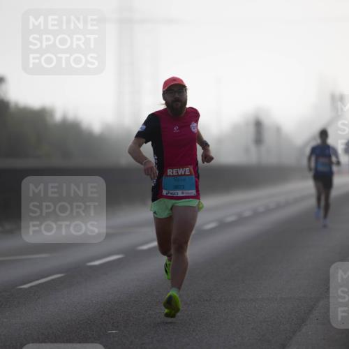 03.10.2026 - Köhlbrandbrückenlauf Michael Strokosch http://msf.ph/oto/10803820 03.10.2026 09:11:57 Position 3 3823 meine-sportfotos.de