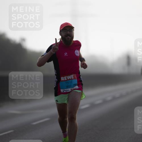 03.10.2026 - Köhlbrandbrückenlauf Michael Strokosch http://msf.ph/oto/10803823 03.10.2026 09:11:59 Position 3 3823 meine-sportfotos.de