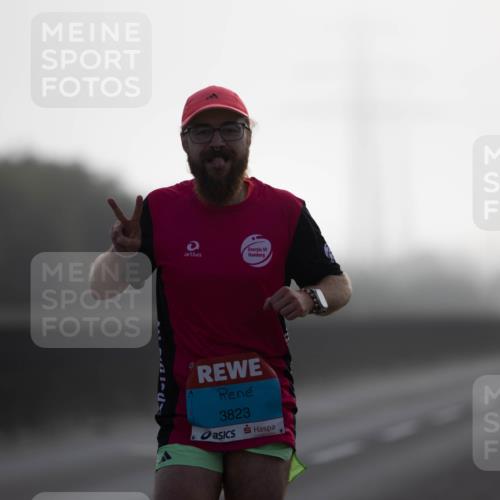 03.10.2026 - Köhlbrandbrückenlauf Michael Strokosch http://msf.ph/oto/10803826 03.10.2026 09:11:59 Position 3 3823 meine-sportfotos.de