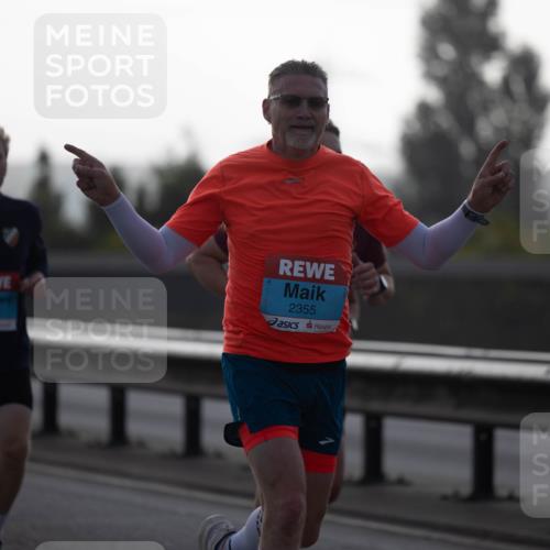 03.10.2026 - Köhlbrandbrückenlauf Michael Strokosch http://msf.ph/oto/10803859 03.10.2026 09:13:23 Position 3 1007, 2355 meine-sportfotos.de
