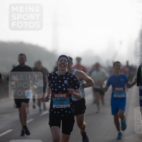 03.10.2026 - Köhlbrandbrückenlauf Michael Strokosch http://msf.ph/oto/10803896 03.10.2026 09:16:25 Position 3 2262 meine-sportfotos.de