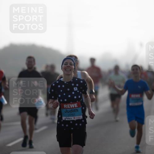 03.10.2026 - Köhlbrandbrückenlauf Michael Strokosch http://msf.ph/oto/10803897 03.10.2026 09:16:25 Position 3 2262 meine-sportfotos.de