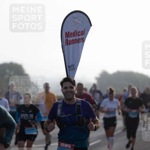 03.10.2026 - Köhlbrandbrückenlauf Michael Strokosch http://msf.ph/oto/10803920 03.10.2026 09:18:36 Position 3 2406 meine-sportfotos.de
