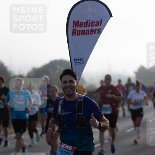03.10.2026 - Köhlbrandbrückenlauf Michael Strokosch http://msf.ph/oto/10803922 03.10.2026 09:18:37 Position 3 148, 3700 meine-sportfotos.de