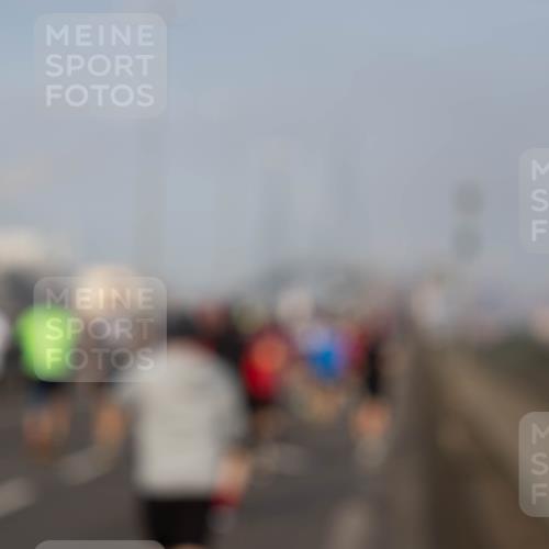 03.10.2026 - Köhlbrandbrückenlauf Michael Strokosch http://msf.ph/oto/10803936 03.10.2026 09:19:10 Position 3  meine-sportfotos.de