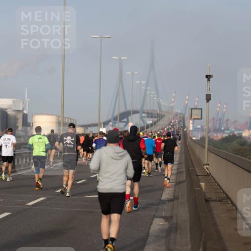 03.10.2026 - Köhlbrandbrückenlauf Michael Strokosch http://msf.ph/oto/10803938 03.10.2026 09:19:12 Position 3 42, 195 meine-sportfotos.de