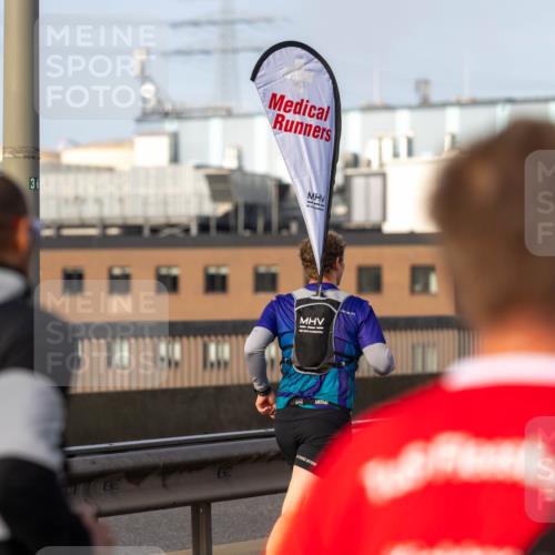 03.10.2026 - Köhlbrandbrückenlauf Michael Strokosch http://msf.ph/oto/10803950 03.10.2026 09:19:20 Position 3 3 meine-sportfotos.de