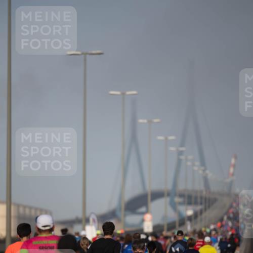 03.10.2026 - Köhlbrandbrückenlauf Michael Strokosch http://msf.ph/oto/10803957 03.10.2026 09:19:44 Position 3  meine-sportfotos.de