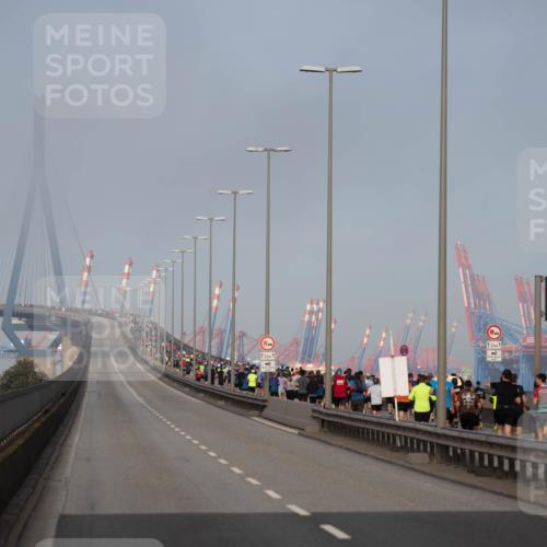 03.10.2026 - Köhlbrandbrückenlauf Michael Strokosch http://msf.ph/oto/10803973 03.10.2026 09:21:08 Position 3  meine-sportfotos.de
