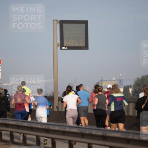 03.10.2026 - Köhlbrandbrückenlauf Michael Strokosch http://msf.ph/oto/10803980 03.10.2026 09:22:13 Position 3 12, 1 meine-sportfotos.de