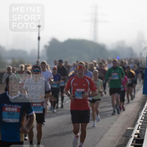 03.10.2026 - Köhlbrandbrückenlauf Michael Strokosch http://msf.ph/oto/10804007 03.10.2026 09:23:58 Position 3 2781, 297, 9 meine-sportfotos.de