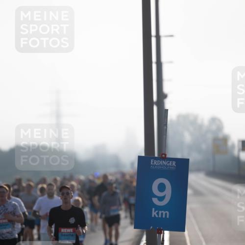 03.10.2026 - Köhlbrandbrückenlauf Michael Strokosch http://msf.ph/oto/10804016 03.10.2026 09:24:14 Position 3 9 meine-sportfotos.de