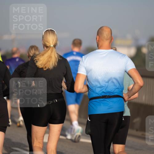 03.10.2026 - Köhlbrandbrückenlauf Michael Strokosch http://msf.ph/oto/10804021 03.10.2026 09:25:04 Position 3  meine-sportfotos.de