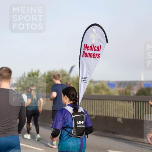 03.10.2026 - Köhlbrandbrückenlauf Michael Strokosch http://msf.ph/oto/10804055 03.10.2026 09:28:11 Position 3 30 meine-sportfotos.de