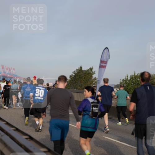 03.10.2026 - Köhlbrandbrückenlauf Michael Strokosch http://msf.ph/oto/10804056 03.10.2026 09:28:13 Position 3 30 meine-sportfotos.de