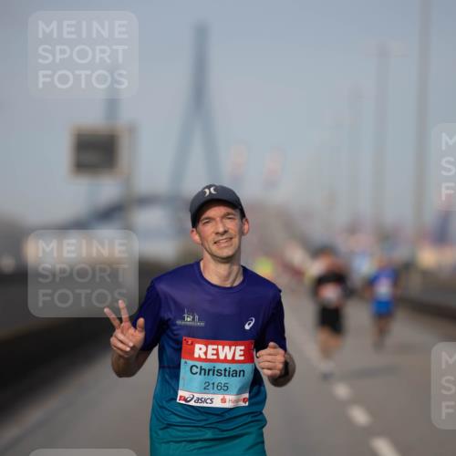 03.10.2026 - Köhlbrandbrückenlauf Michael Strokosch http://msf.ph/oto/10804067 03.10.2026 09:40:33 Position 3 2165 meine-sportfotos.de
