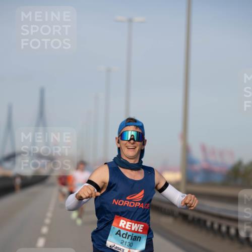 03.10.2026 - Köhlbrandbrückenlauf Michael Strokosch http://msf.ph/oto/10804086 03.10.2026 09:40:47 Position 3 2130 meine-sportfotos.de
