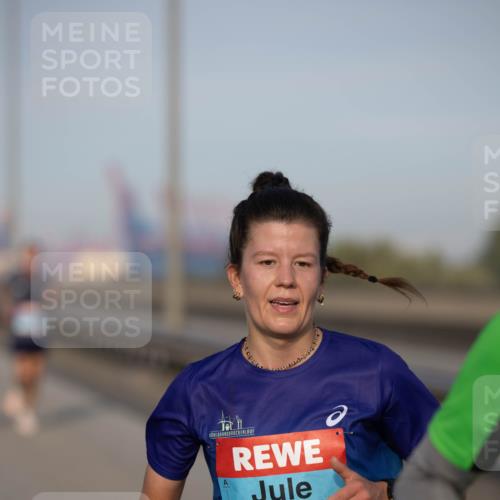 03.10.2026 - Köhlbrandbrückenlauf Michael Strokosch http://msf.ph/oto/10804111 03.10.2026 09:41:28 Position 3 1357 meine-sportfotos.de