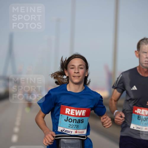 03.10.2026 - Köhlbrandbrückenlauf Michael Strokosch http://msf.ph/oto/10804122 03.10.2026 09:41:32 Position 3 2278, 1142 meine-sportfotos.de