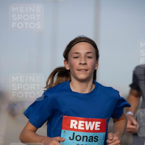 03.10.2026 - Köhlbrandbrückenlauf Michael Strokosch http://msf.ph/oto/10804124 03.10.2026 09:41:33 Position 3 2278 meine-sportfotos.de