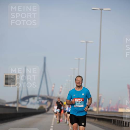 03.10.2026 - Köhlbrandbrückenlauf Michael Strokosch http://msf.ph/oto/10804130 03.10.2026 09:41:53 Position 3 1259 meine-sportfotos.de