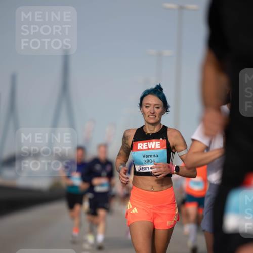 03.10.2026 - Köhlbrandbrückenlauf Michael Strokosch http://msf.ph/oto/10804151 03.10.2026 09:42:05 Position 3 3804 meine-sportfotos.de