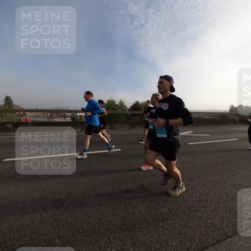 03.10.2026 - Köhlbrandbrückenlauf Michael Strokosch http://msf.ph/oto/10805882 03.10.2026 09:17:49 Position 3  meine-sportfotos.de