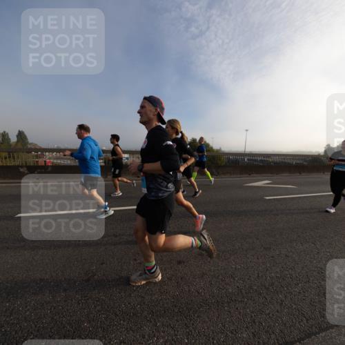 03.10.2026 - Köhlbrandbrückenlauf Michael Strokosch http://msf.ph/oto/10805886 03.10.2026 09:17:49 Position 3  meine-sportfotos.de
