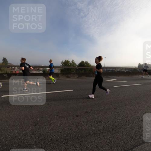 03.10.2026 - Köhlbrandbrückenlauf Michael Strokosch http://msf.ph/oto/10805887 03.10.2026 09:17:50 Position 3  meine-sportfotos.de
