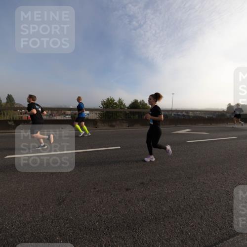03.10.2026 - Köhlbrandbrückenlauf Michael Strokosch http://msf.ph/oto/10805888 03.10.2026 09:17:50 Position 3  meine-sportfotos.de
