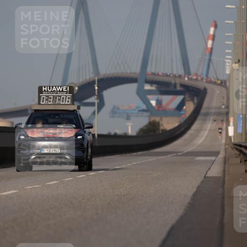 03.10.2026 - Köhlbrandbrückenlauf Michael Strokosch http://msf.ph/oto/10805999 03.10.2026 09:31:58 Position 3 2, 0, 88, 06, 39 meine-sportfotos.de