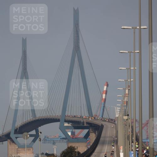 03.10.2026 - Köhlbrandbrückenlauf Michael Strokosch http://msf.ph/oto/10806073 03.10.2026 09:32:45 Position 3  meine-sportfotos.de