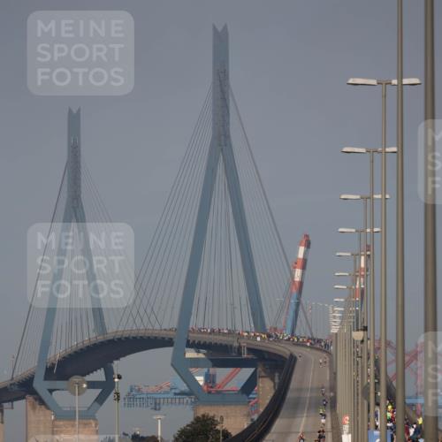 03.10.2026 - Köhlbrandbrückenlauf Michael Strokosch http://msf.ph/oto/10806080 03.10.2026 09:32:46 Position 3  meine-sportfotos.de