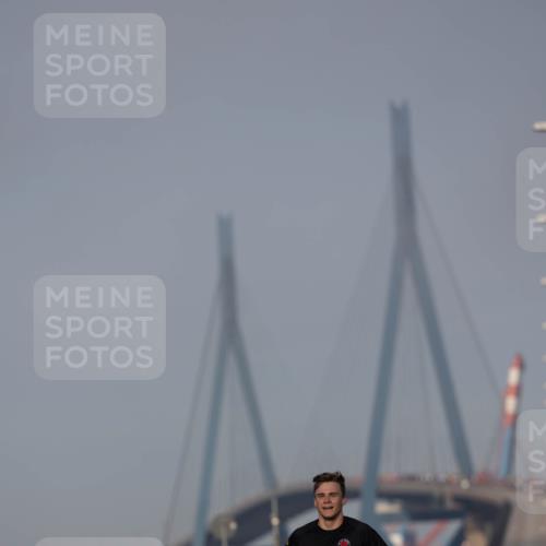 03.10.2026 - Köhlbrandbrückenlauf Michael Strokosch http://msf.ph/oto/10806168 03.10.2026 09:33:22 Position 3 1773 meine-sportfotos.de