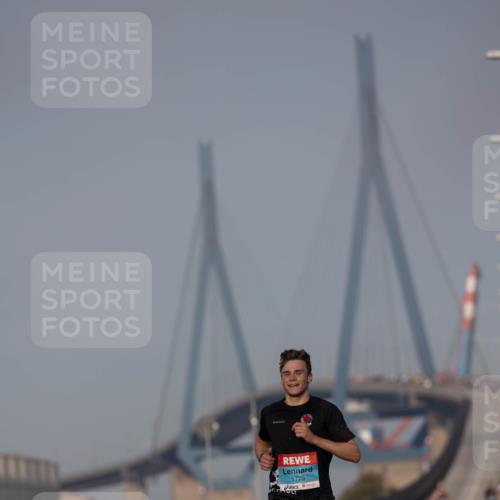03.10.2026 - Köhlbrandbrückenlauf Michael Strokosch http://msf.ph/oto/10806176 03.10.2026 09:33:22 Position 3 1773 meine-sportfotos.de