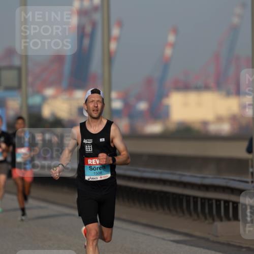 03.10.2026 - Köhlbrandbrückenlauf Michael Strokosch http://msf.ph/oto/10806256 03.10.2026 09:33:59 Position 3 1508 meine-sportfotos.de
