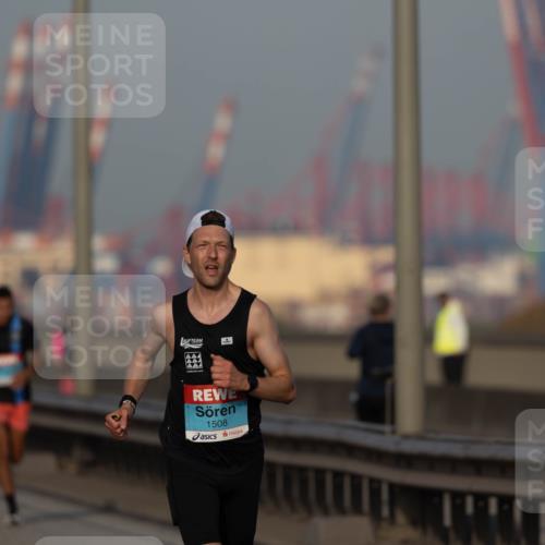 03.10.2026 - Köhlbrandbrückenlauf Michael Strokosch http://msf.ph/oto/10806263 03.10.2026 09:34:00 Position 3 1508 meine-sportfotos.de
