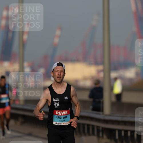 03.10.2026 - Köhlbrandbrückenlauf Michael Strokosch http://msf.ph/oto/10806266 03.10.2026 09:34:01 Position 3 1508 meine-sportfotos.de