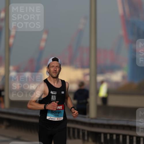 03.10.2026 - Köhlbrandbrückenlauf Michael Strokosch http://msf.ph/oto/10806267 03.10.2026 09:34:01 Position 3 1508 meine-sportfotos.de