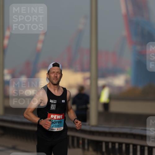 03.10.2026 - Köhlbrandbrückenlauf Michael Strokosch http://msf.ph/oto/10806268 03.10.2026 09:34:01 Position 3 1508 meine-sportfotos.de