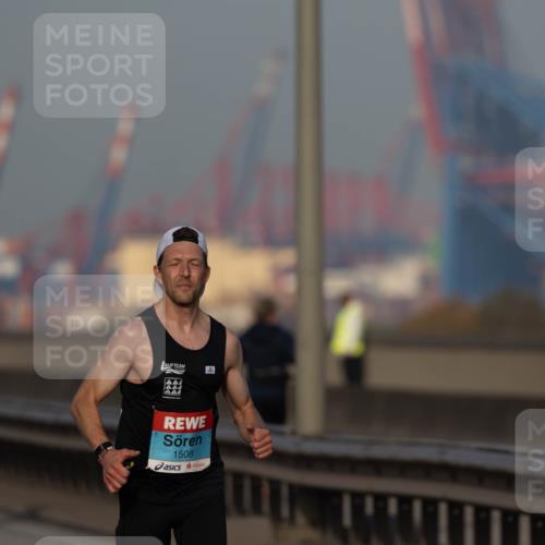 03.10.2026 - Köhlbrandbrückenlauf Michael Strokosch http://msf.ph/oto/10806269 03.10.2026 09:34:01 Position 3 1508 meine-sportfotos.de