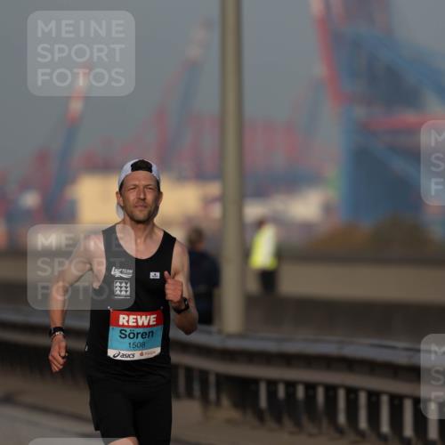 03.10.2026 - Köhlbrandbrückenlauf Michael Strokosch http://msf.ph/oto/10806271 03.10.2026 09:34:01 Position 3 1508 meine-sportfotos.de