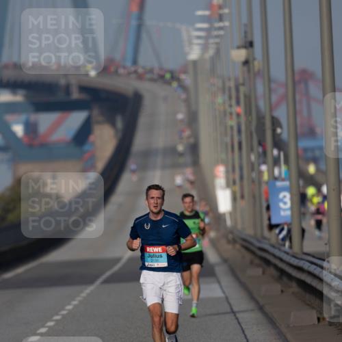 03.10.2026 - Köhlbrandbrückenlauf Michael Strokosch http://msf.ph/oto/10806298 03.10.2026 09:34:34 Position 3 2131, 13 meine-sportfotos.de