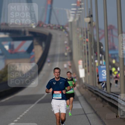 03.10.2026 - Köhlbrandbrückenlauf Michael Strokosch http://msf.ph/oto/10806299 03.10.2026 09:34:34 Position 3 2131 meine-sportfotos.de