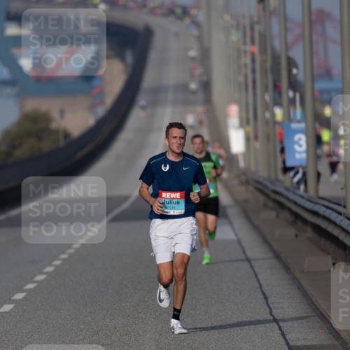 03.10.2026 - Köhlbrandbrückenlauf Michael Strokosch http://msf.ph/oto/10806303 03.10.2026 09:34:35 Position 3 2131, 3 meine-sportfotos.de