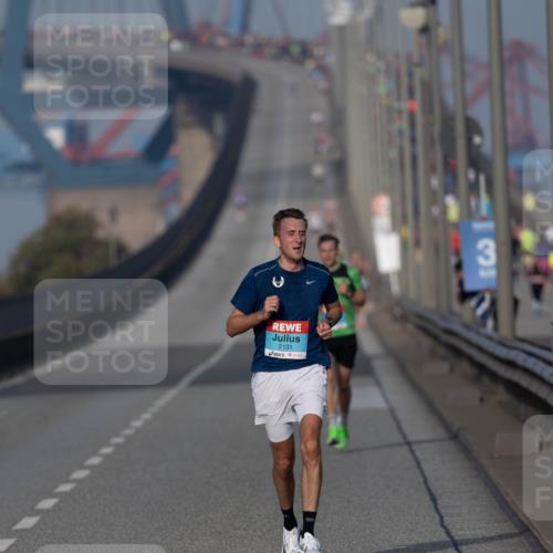 03.10.2026 - Köhlbrandbrückenlauf Michael Strokosch http://msf.ph/oto/10806310 03.10.2026 09:34:36 Position 3 2131 meine-sportfotos.de