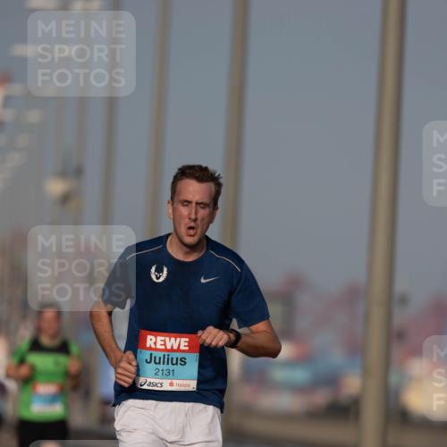 03.10.2026 - Köhlbrandbrückenlauf Michael Strokosch http://msf.ph/oto/10806314 03.10.2026 09:34:42 Position 3 2131 meine-sportfotos.de