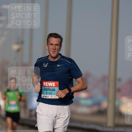 03.10.2026 - Köhlbrandbrückenlauf Michael Strokosch http://msf.ph/oto/10806316 03.10.2026 09:34:42 Position 3 2131 meine-sportfotos.de