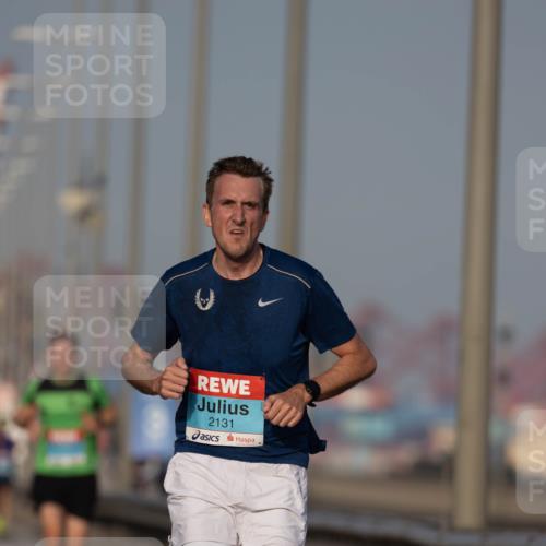 03.10.2026 - Köhlbrandbrückenlauf Michael Strokosch http://msf.ph/oto/10806318 03.10.2026 09:34:42 Position 3 2131 meine-sportfotos.de